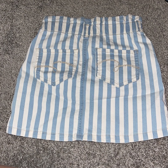 White and blue-strips mini skirt size 10 from justice - Picture 2 of 3